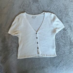 American eagle white button up cropped sweater